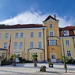 ホテル Kirchenwirt In Maria Schutz