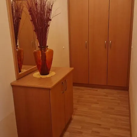 Kirchenwirt In Maria Schutz *