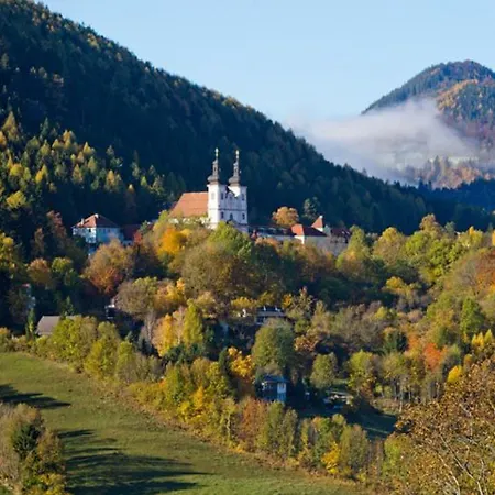 Kirchenwirt In Maria Schutz *