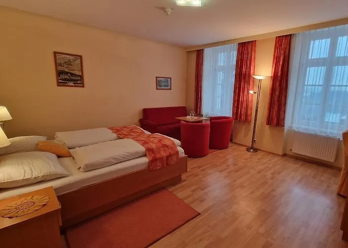 Hotel Kirchenwirt In Maria Schutz