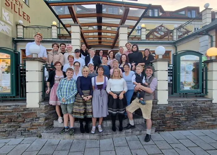 Hotel Kirchenwirt In Maria Schutz Schottwien