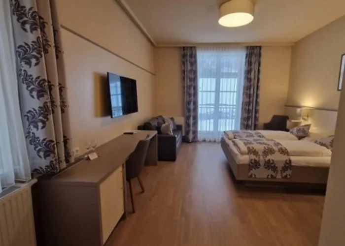 فندق Kirchenwirt In Maria Schutz *