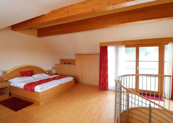 Kirchenwirt In Maria Schutz Hotel