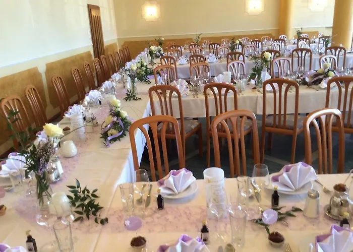 Kirchenwirt In Maria Schutz فندق